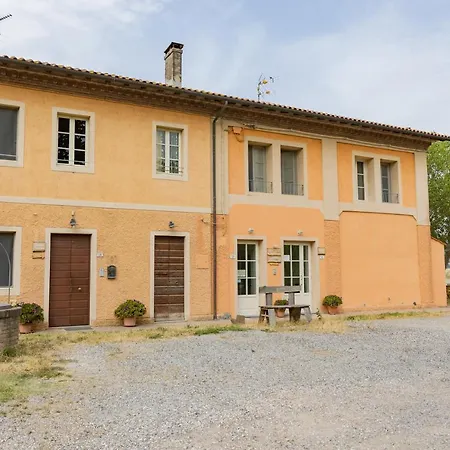 La Valle Della Lavanda - Podere Mezzastrada Farm stay Fauglia