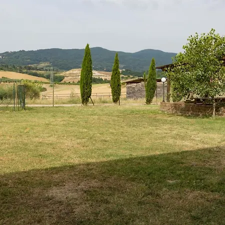 Vakantieboerderij La Valle Della Lavanda - Podere Mezzastrada