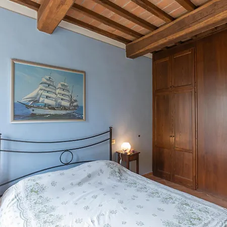 Farm stay La Valle Della Lavanda - Podere Mezzastrada Fauglia