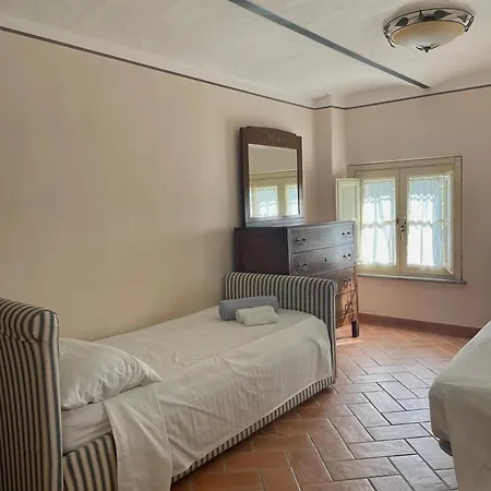 La Valle Della Lavanda - Podere Mezzastrada Farm stay Fauglia