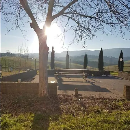 La Valle Della Lavanda - Podere Mezzastrada Farm stay